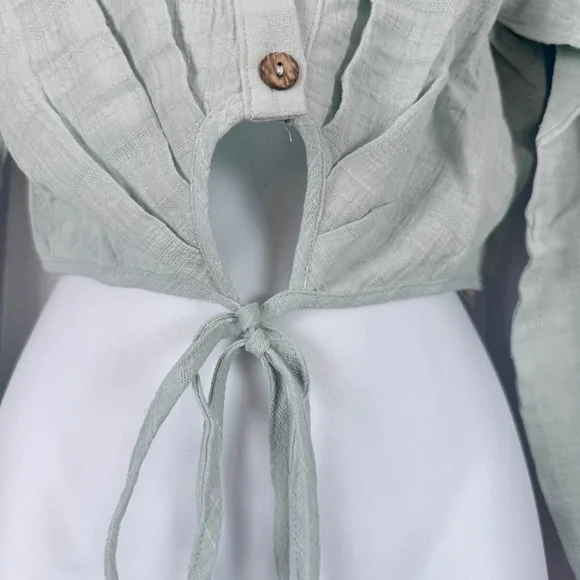 Promesa Crop Top Women Small Sea Foam Green NWT Tie Front Gauze Long Sleeve Boho - Picture 3 of 11